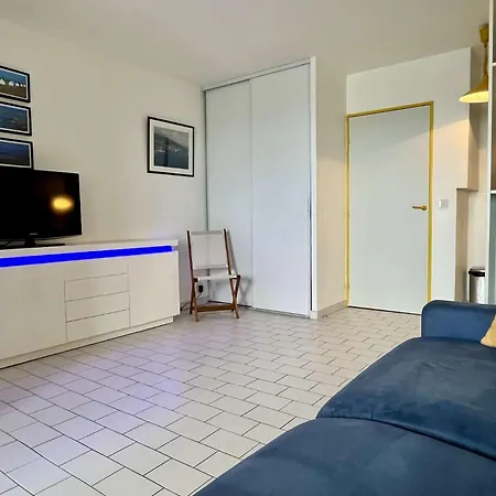 4 Couchages Sur Ar240-302 *